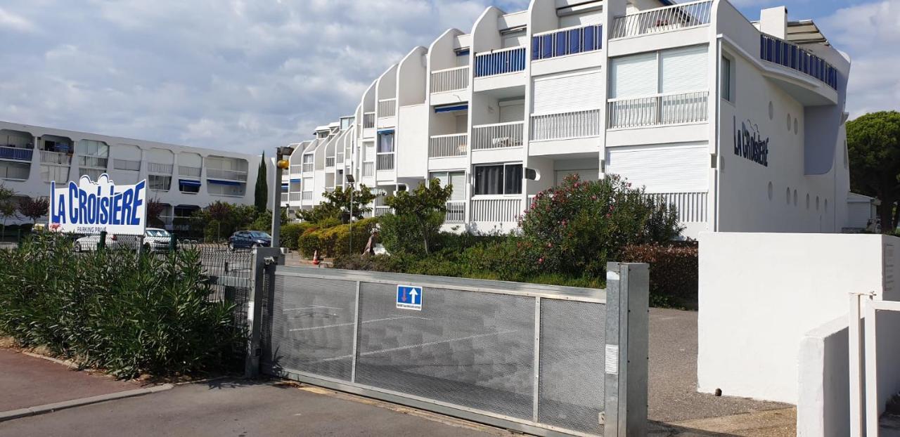 Studio Vue Port, Parking Prive, Terrasse, Clim Le Grau-du-Roi Buitenkant foto