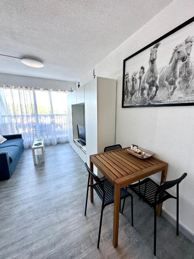 Studio Vue Port, Parking Prive, Terrasse, Clim Le Grau-du-Roi Buitenkant foto